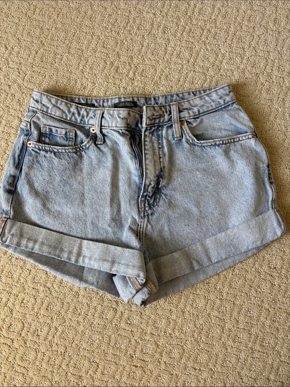 Wild Fable Light Wash Denim Shorts — size 28
